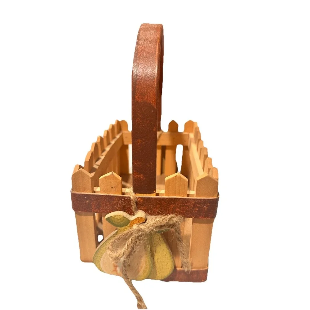 Picket Wood Fence Basket‎ With Pears Brown Handle Farm Style Country